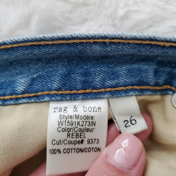 πSOLD Rag & Bone Distressed Boyfriend Jeans in 26 - Picture 14 of 14